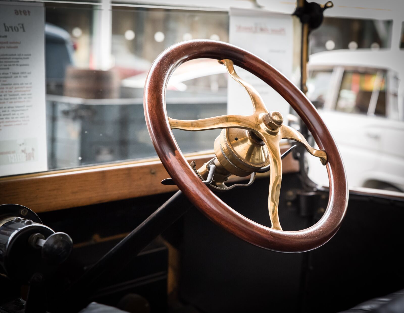 Pentax K-1 Mark II sample photo. Steering wheel, oldtimer, wood photography