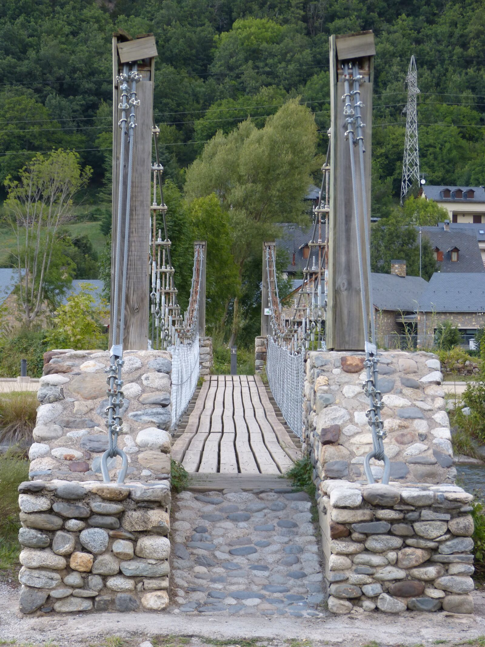 Panasonic DMC-FZ62 sample photo. Suspension bridge, noguera ribagor photography