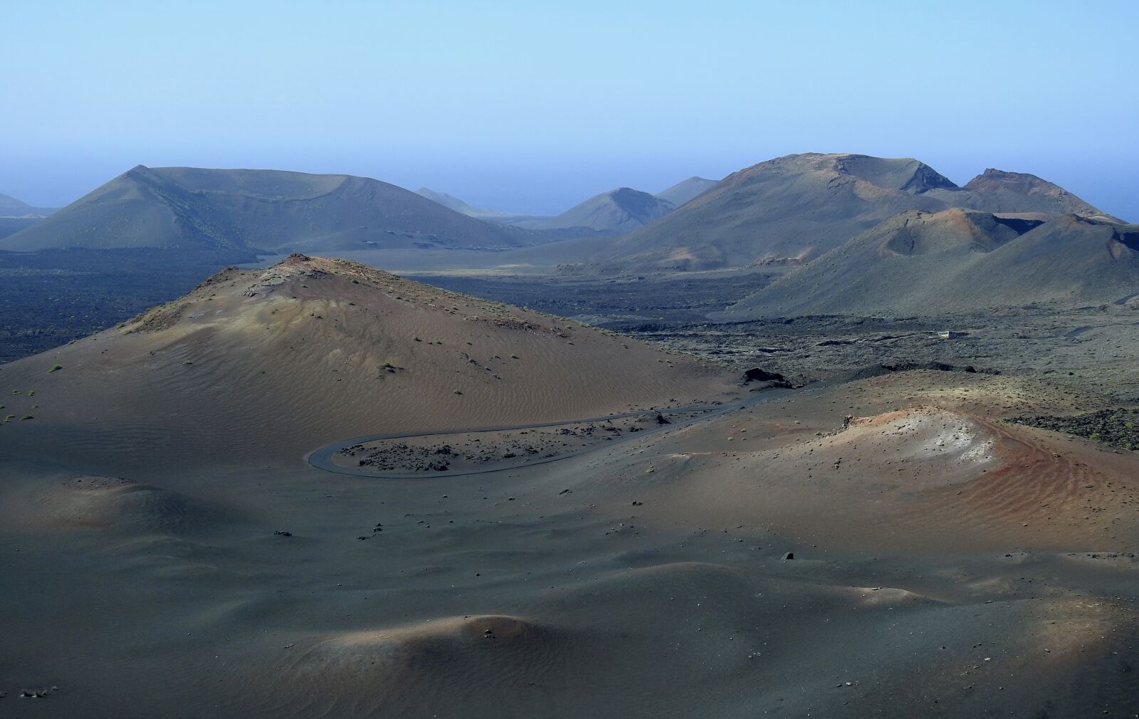 Nikon Coolpix P900 sample photo. Volcanic landscape, lanzarote, timanfaya photography