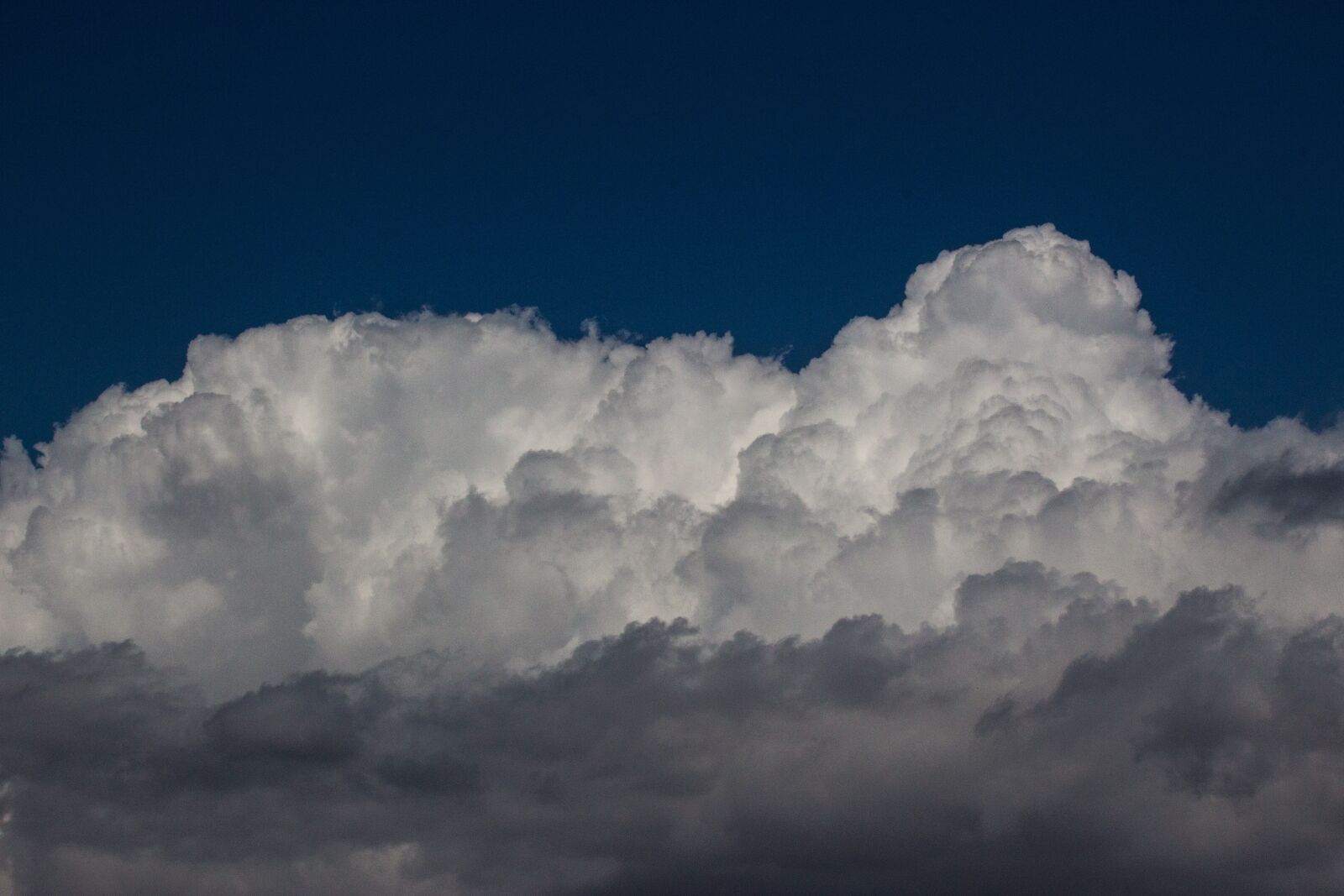 Canon EOS 100D (EOS Rebel SL1 / EOS Kiss X7) sample photo. Clouds, sky, sky clouds photography
