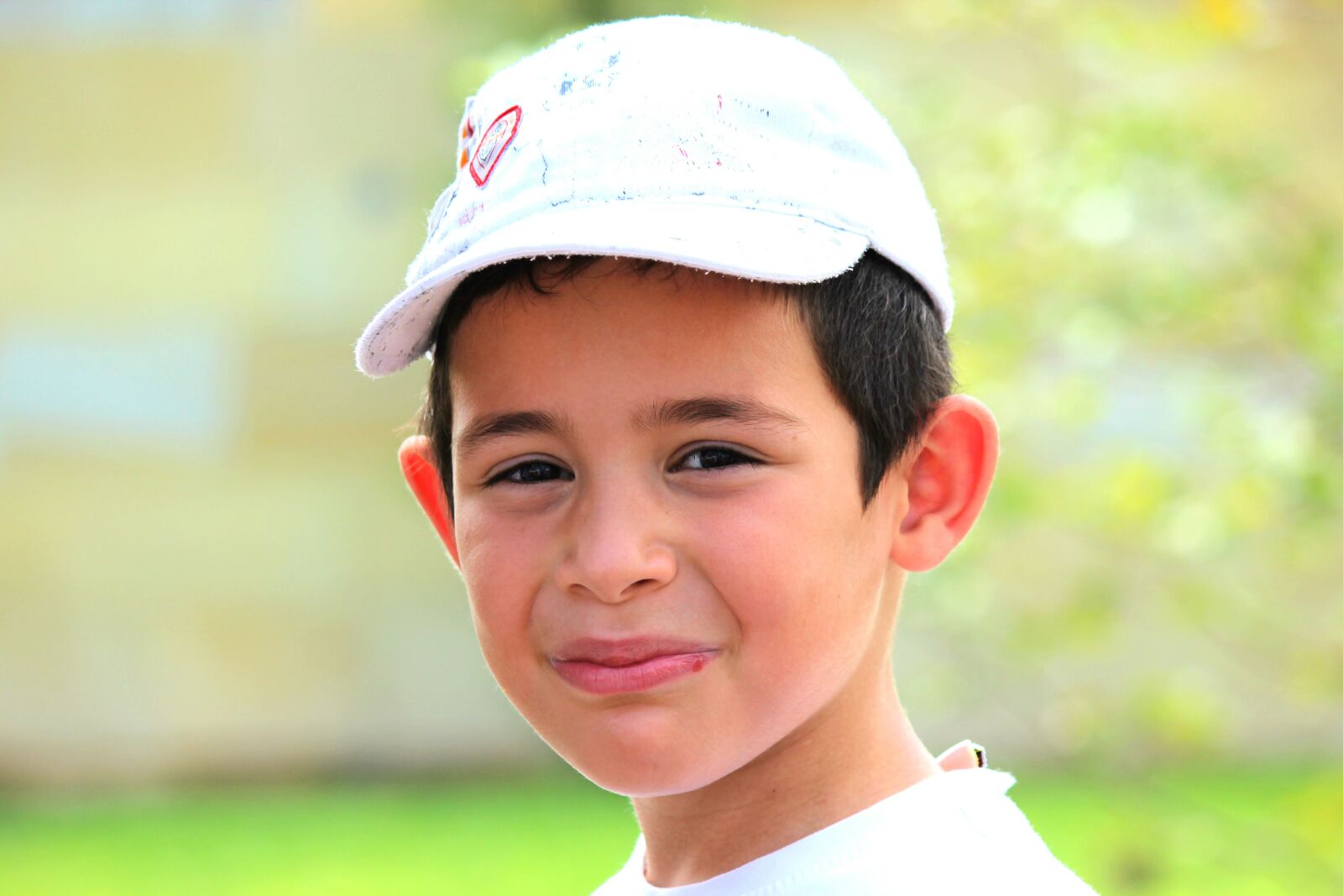 Canon EOS 600D (Rebel EOS T3i / EOS Kiss X5) sample photo. Potra, child, smile photography