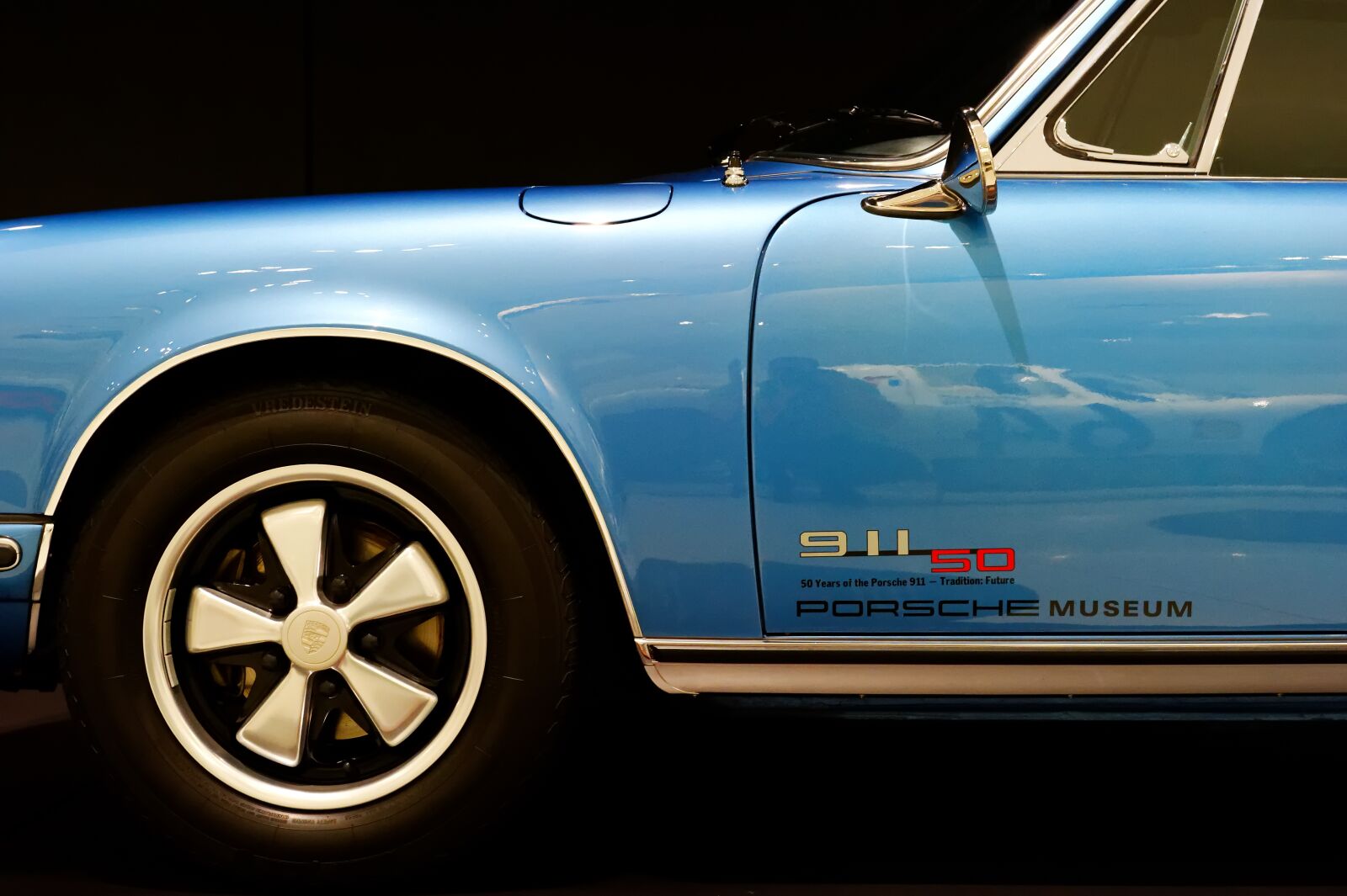 Nikon D3S sample photo. Porsche, museum, 911 photography