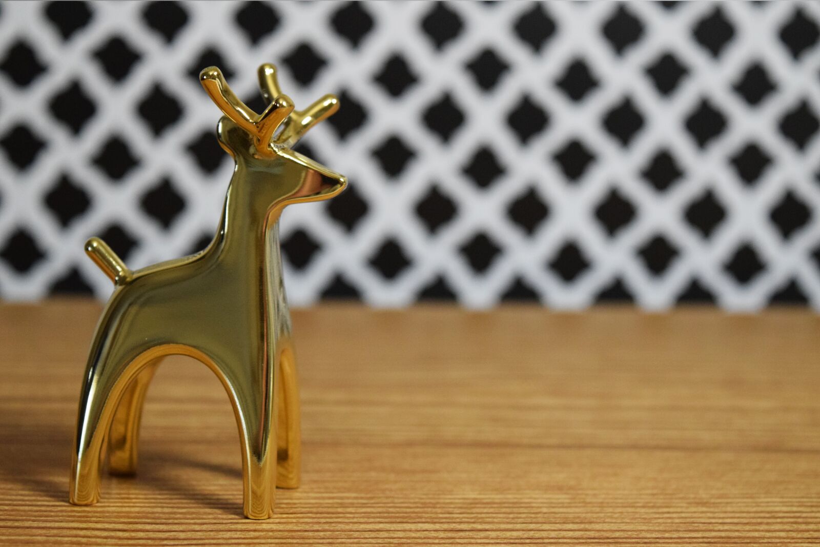 Nikon D3300 sample photo. Gold deer, wood, christmas photography
