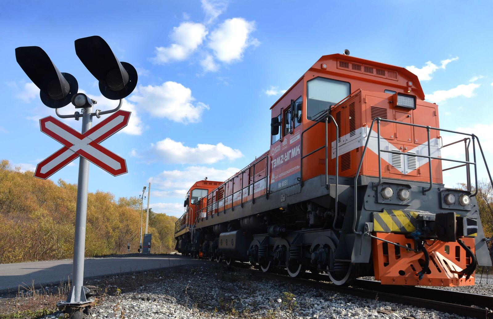 Nikon D600 sample photo. Modernised locomotive, tem 2 photography