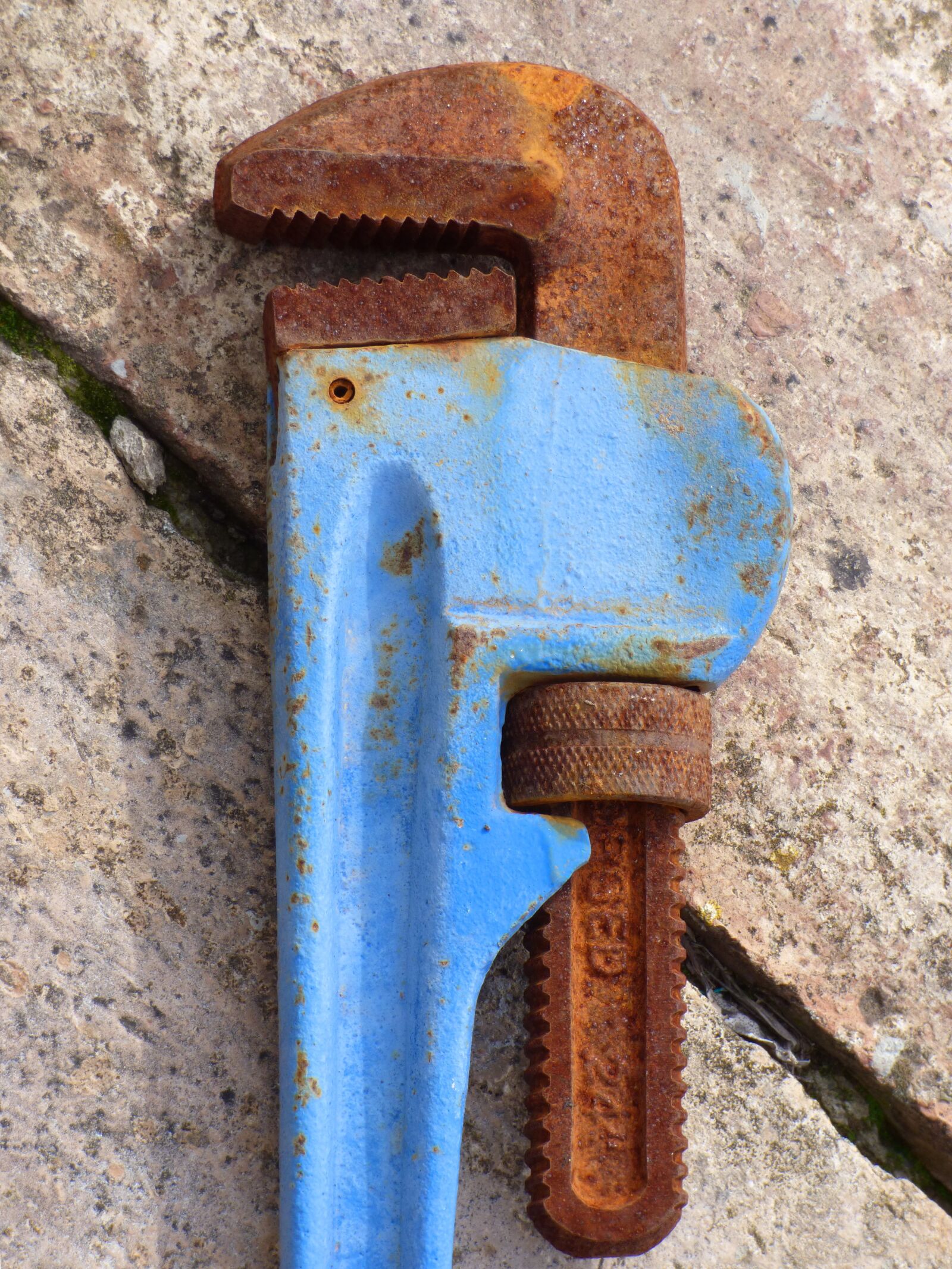 Panasonic Lumix DMC-FZ70 sample photo. Tool, key, stilson wrench photography