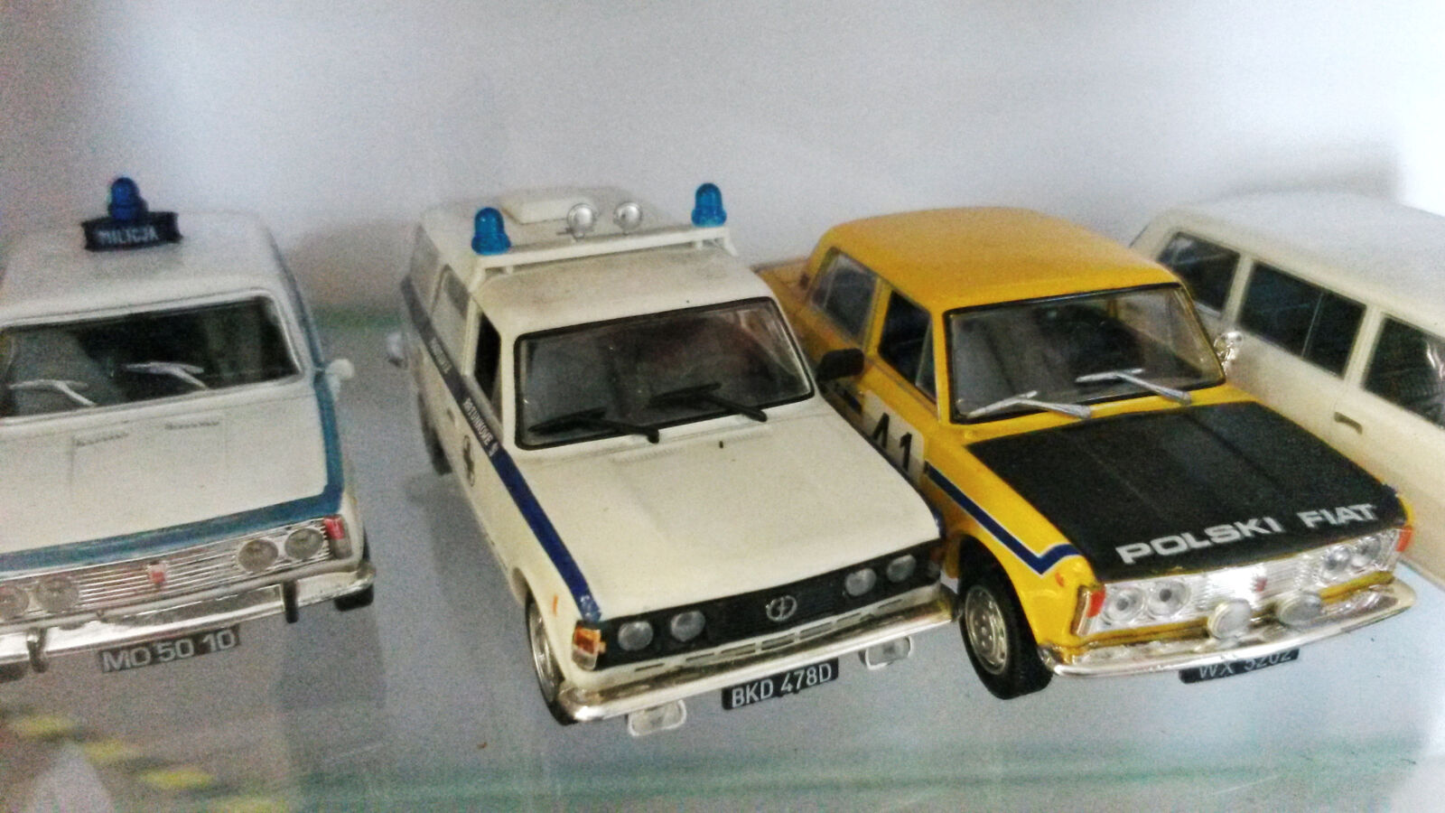 Samsung Galaxy S4 Mini sample photo. Cars, toys photography