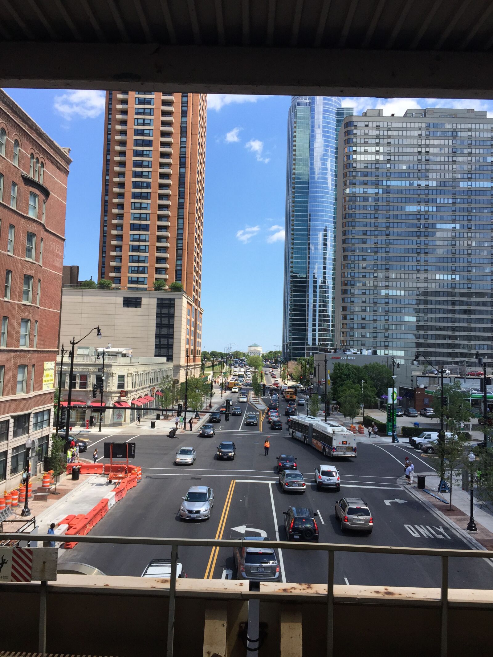 iPhone 6 Plus back camera 4.15mm f/2.2 sample photo. Chicago arts district, subway photography