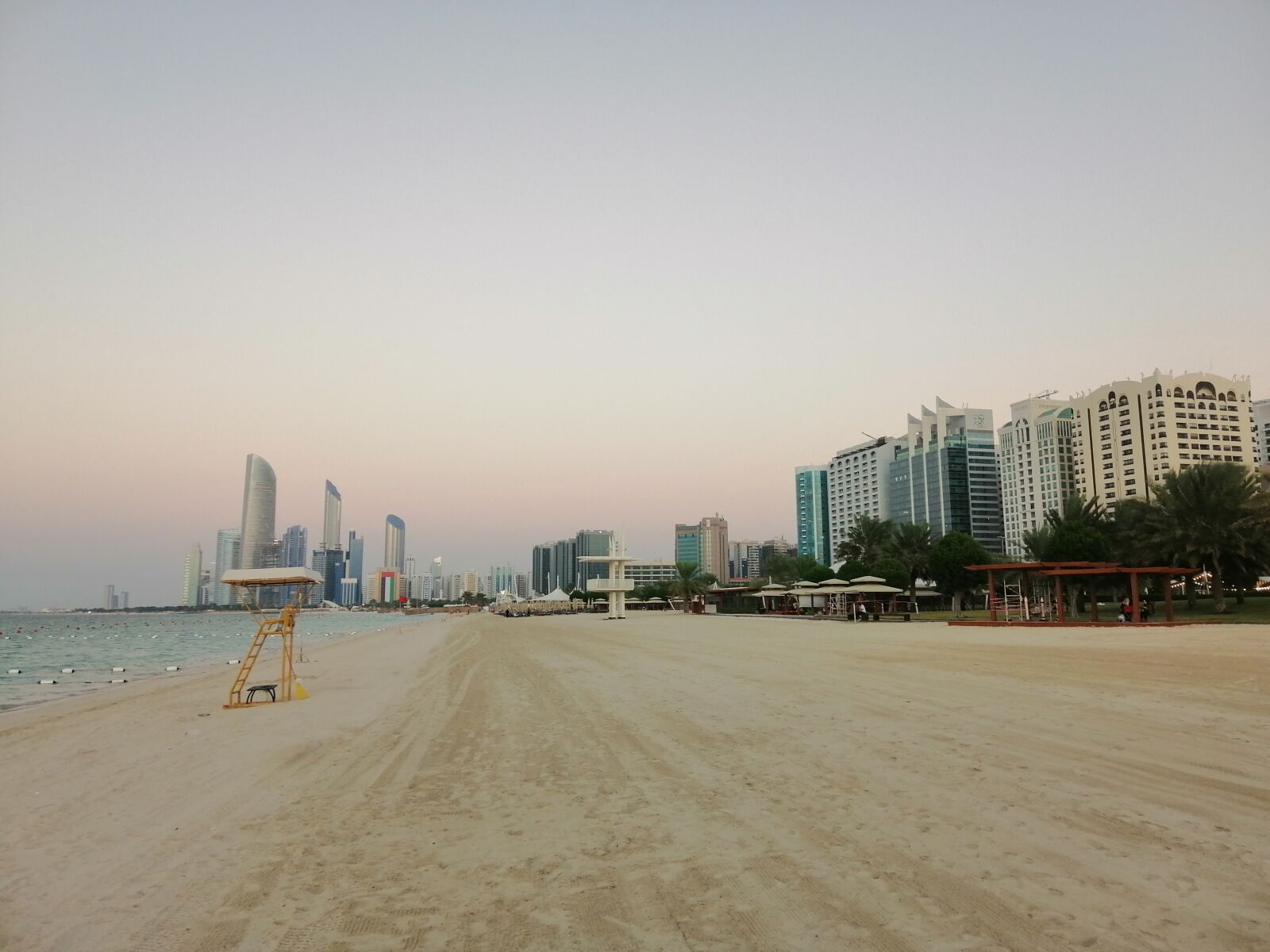 HUAWEI INE-LX1 sample photo. Corniche, beach, abu dhabi photography