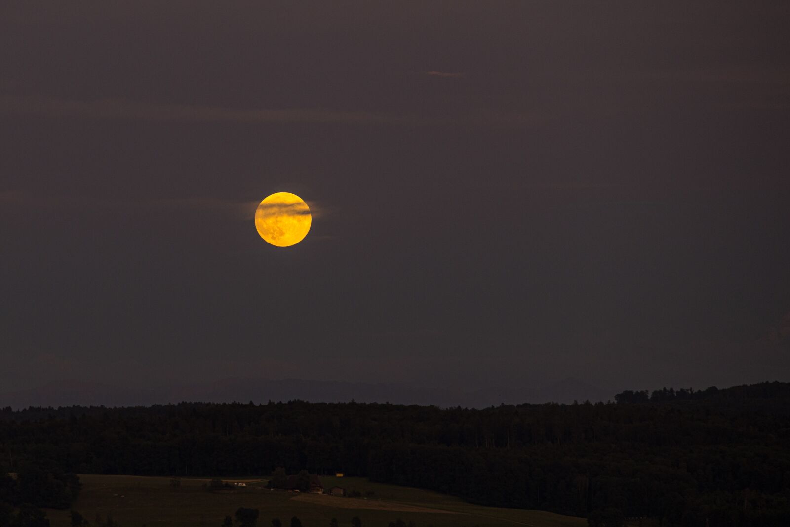 Canon EOS R sample photo. Moon, twilight, mood photography