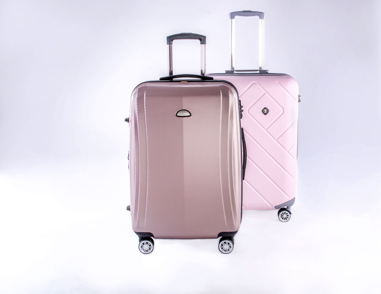 Nikon D7100 sample photo. Luggage, metallic luguagge, case photography