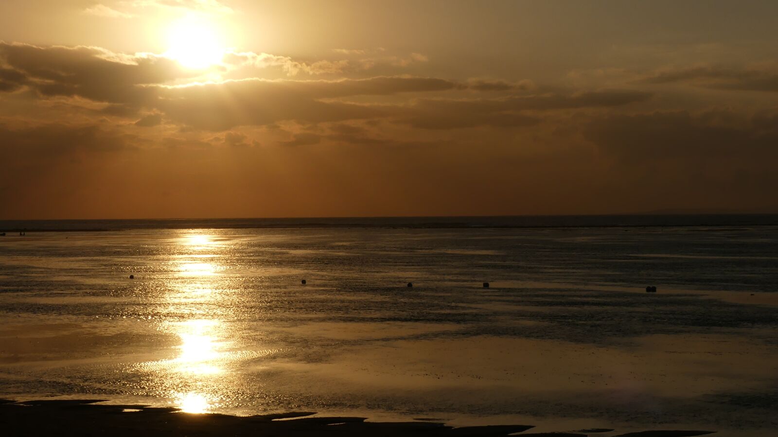 Panasonic Lumix DMC-FZ300 sample photo. Sunrise, travel, beach photography