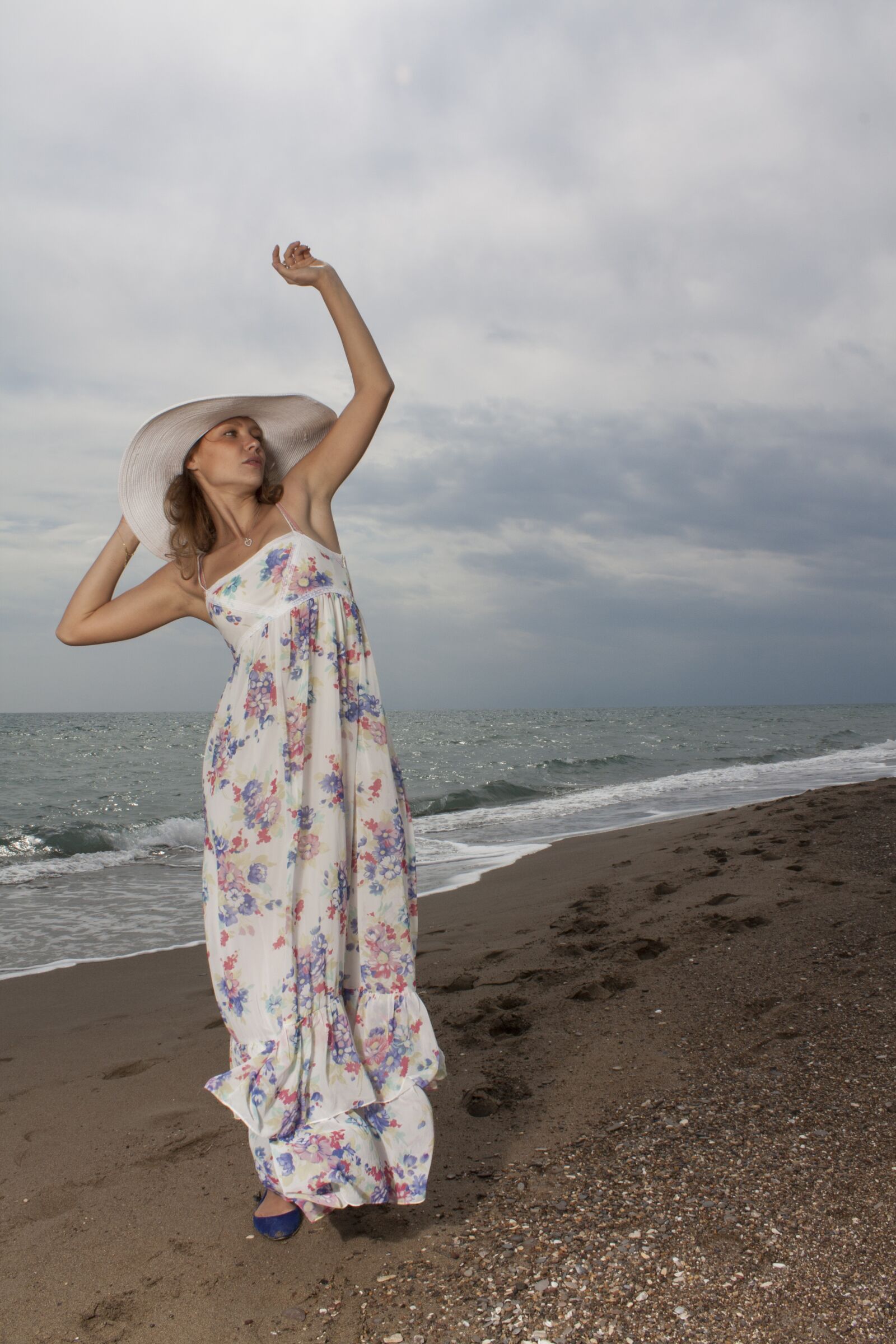 Canon EOS 450D (EOS Rebel XSi / EOS Kiss X2) sample photo. Model, beach, beautiful photography