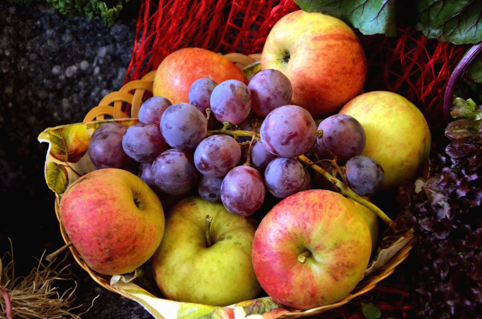 Nikon D5100 sample photo. Fruit, basket, grape, apple photography