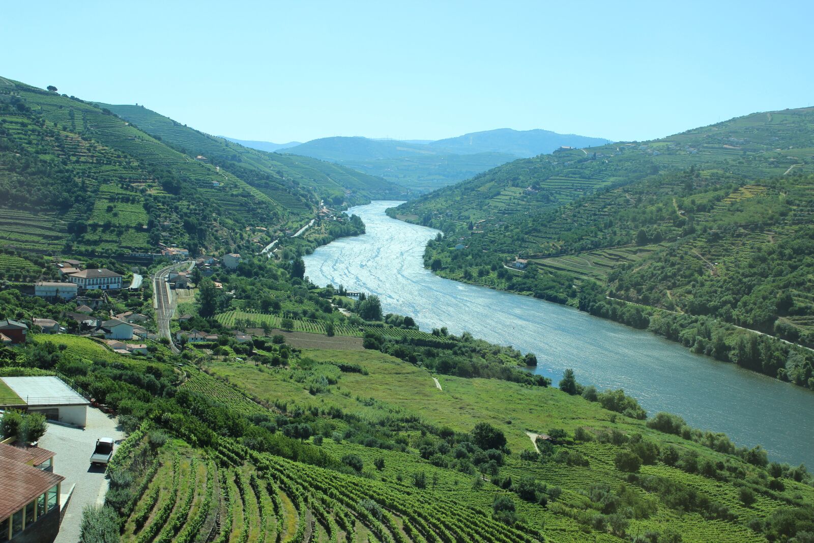 Canon EOS 600D (Rebel EOS T3i / EOS Kiss X5) sample photo. Douro, overlook, areas photography