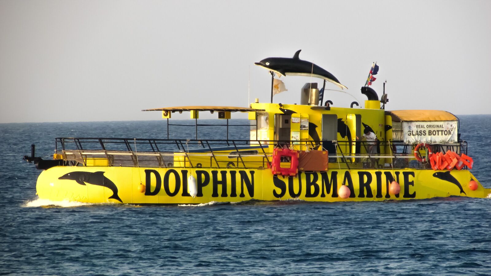 Canon PowerShot SX400 IS sample photo. Submarine, yellow, sea photography