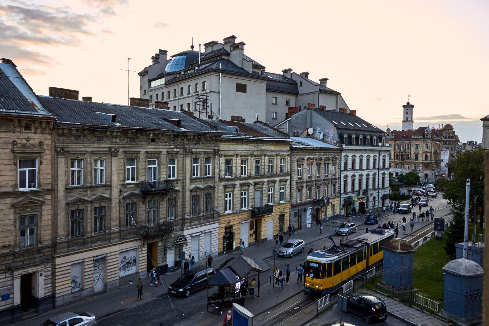 Canon EOS 700D (EOS Rebel T5i / EOS Kiss X7i) sample photo. Lviv, city, ukraine photography