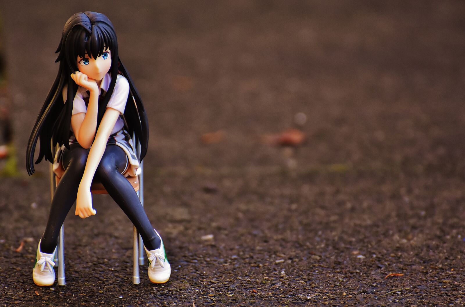 Nikon D7200 sample photo. Girl, sad, chair photography