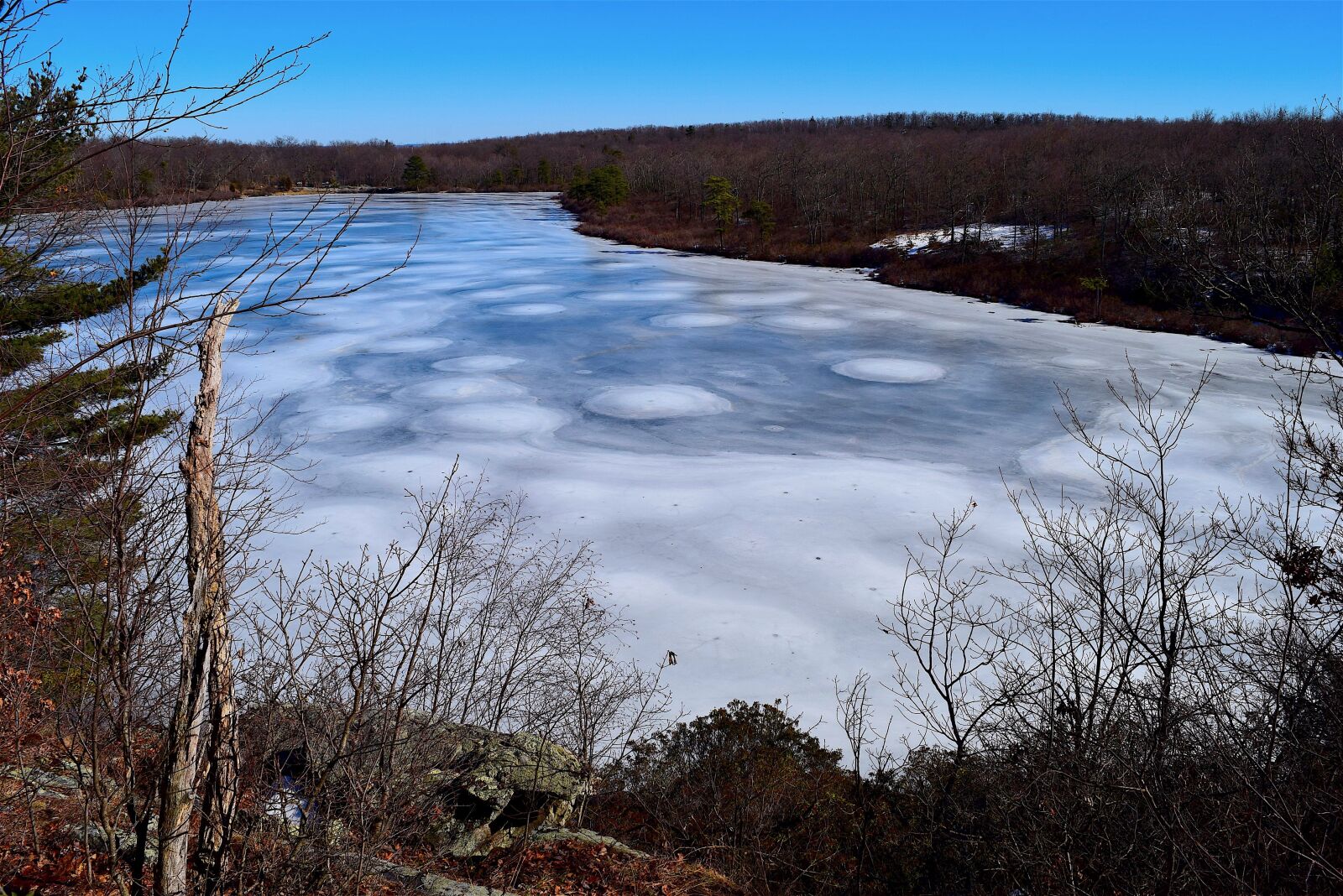 Nikon D3300 sample photo. Lake, frozen, winter photography