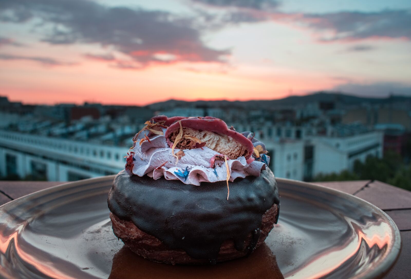 Nikon D3400 sample photo. Doughnut, donut, pastry photography
