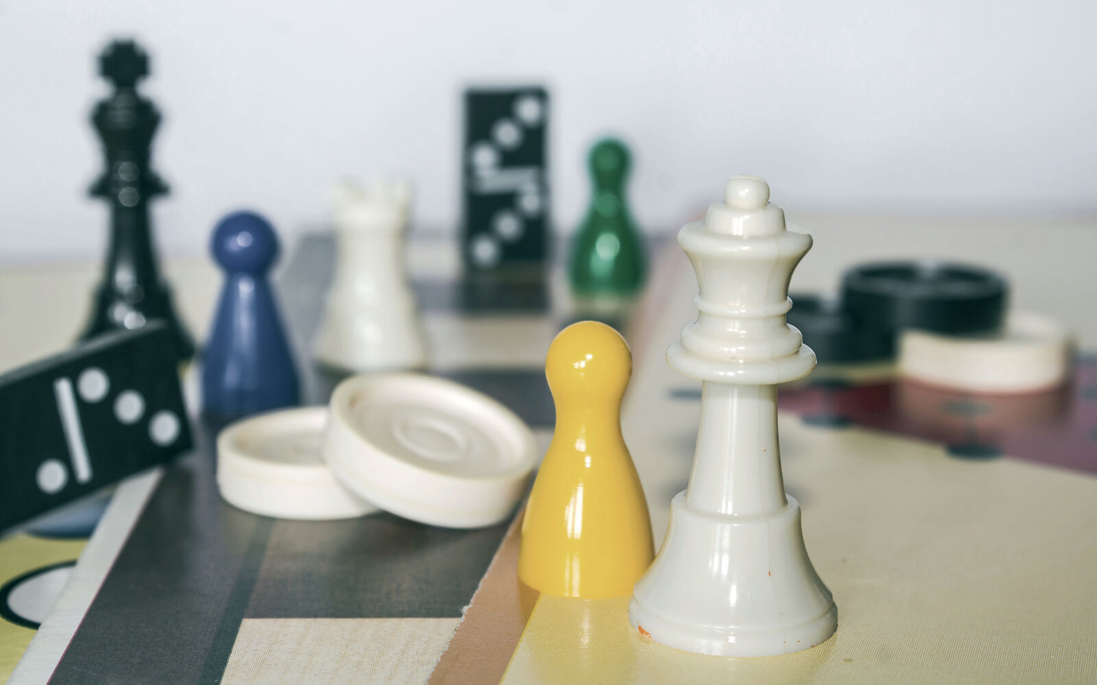 Canon EOS 1100D (EOS Rebel T3 / EOS Kiss X50) sample photo. Board, game, figure, object photography