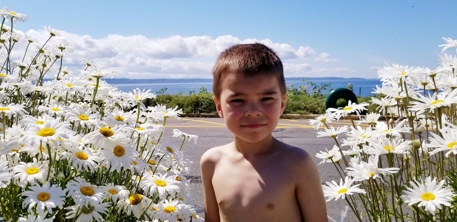 Samsung Galaxy S8 sample photo. Innocence, childlike, adorable photography