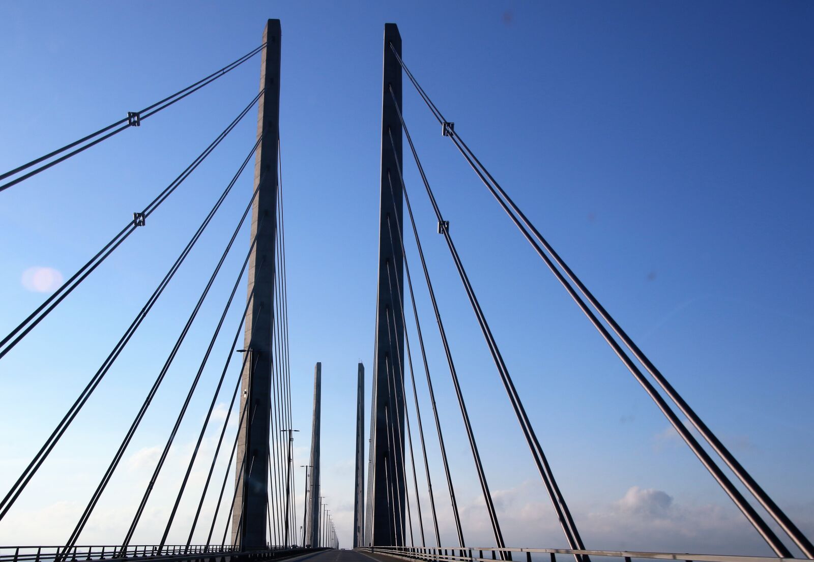 Canon EOS 7D Mark II sample photo. Blue, sky, border, bridge photography