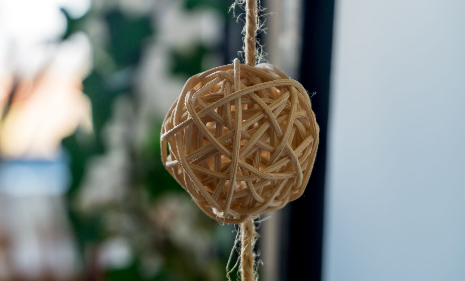 Sony Alpha a5000 (ILCE 5000) sample photo. Wood, ornament, deco photography