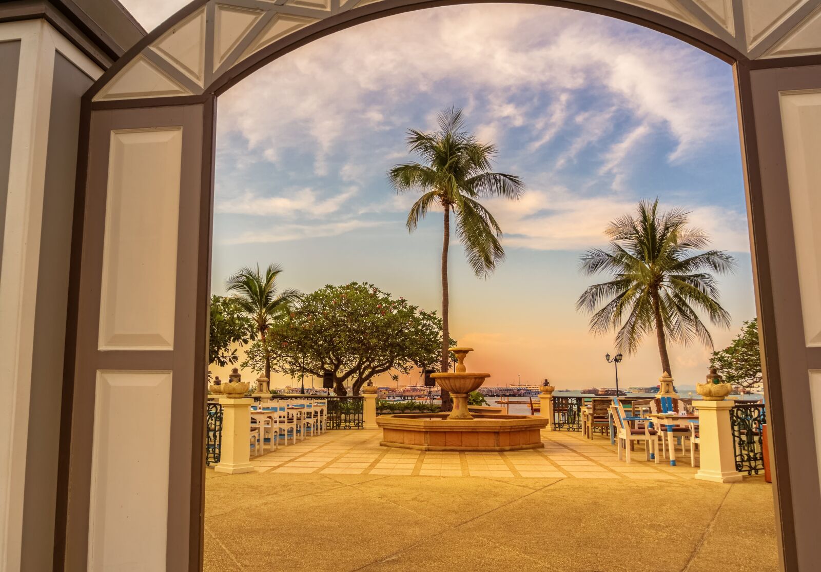 Sony a6000 sample photo. Restaurant, furniture, palm trees photography
