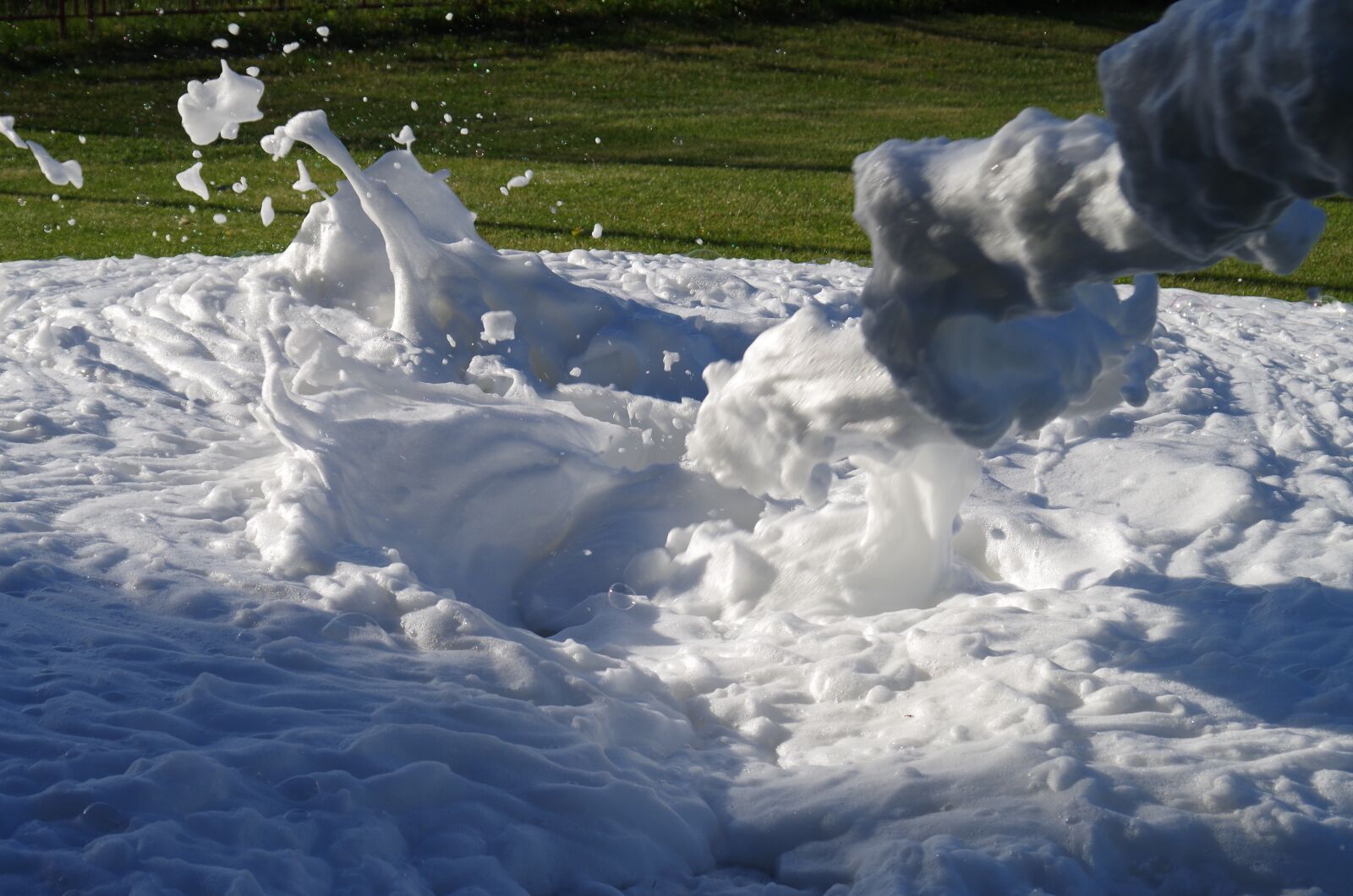 Pentax K-500 sample photo. Požiarnicka, foam, game photography