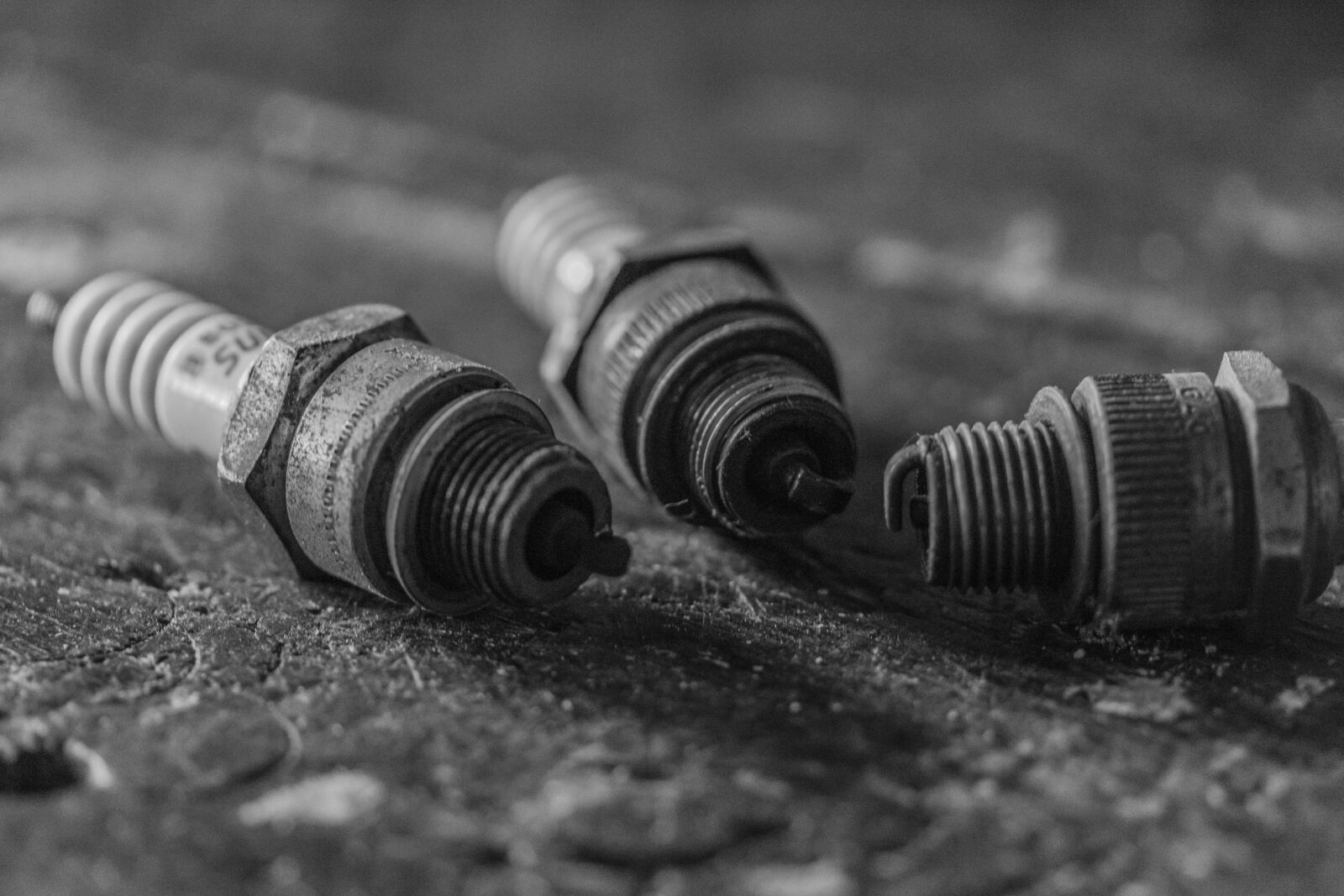 Canon EF-S 60mm F2.8 Macro USM sample photo. Spark plugs, old, used photography