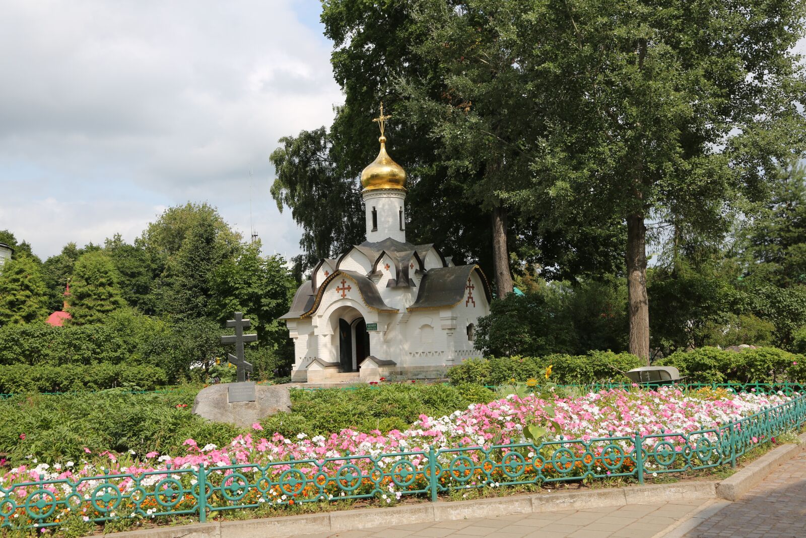 Canon EF 24-105mm F4L IS USM sample photo. Dmitrov, temple, history photography