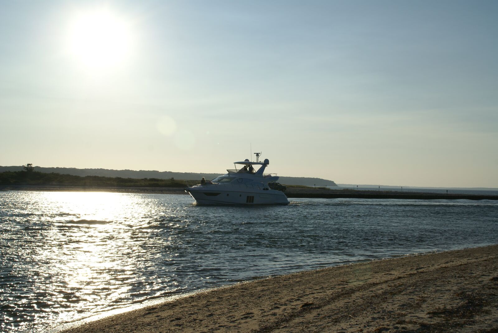 Sony Alpha DSLR-A100 sample photo. Boating, ocean, sound photography