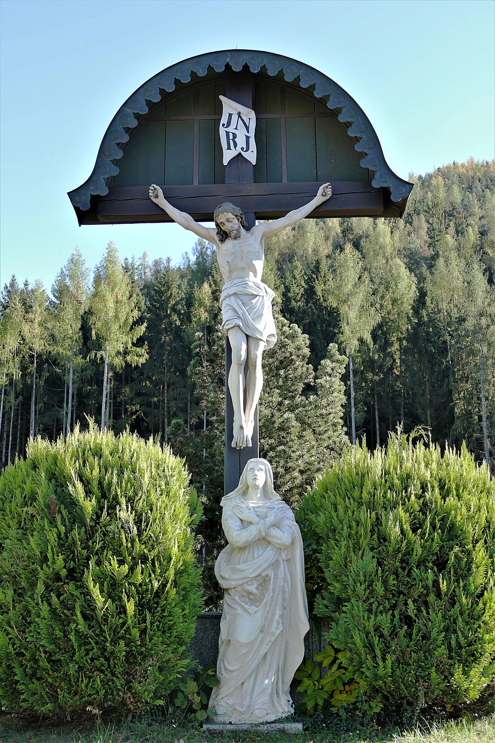 Panasonic Lumix DMC-FZ1000 sample photo. Christ, cross, religious photography
