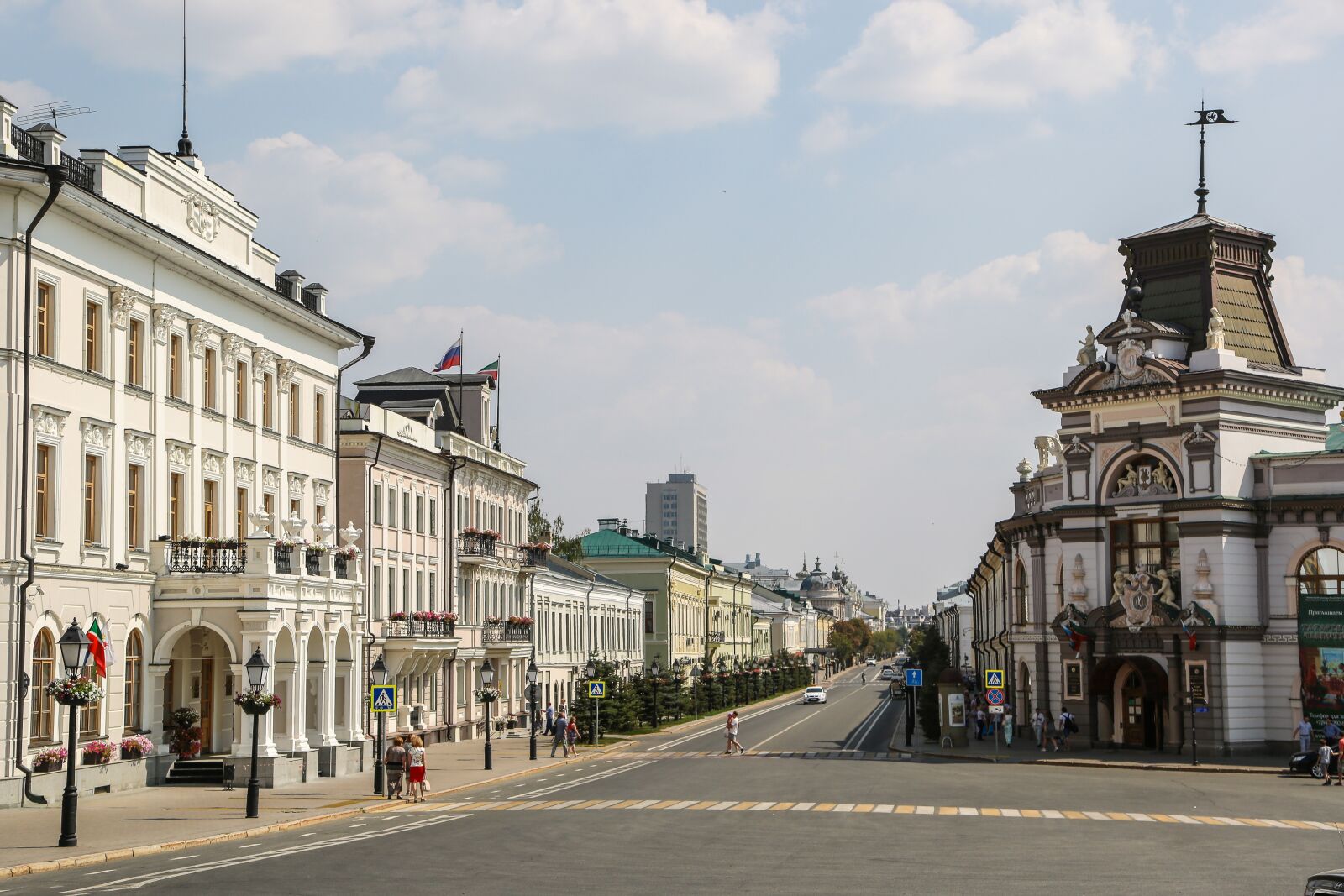 Canon EOS 5D Mark III sample photo. Kazan, city, avenue photography