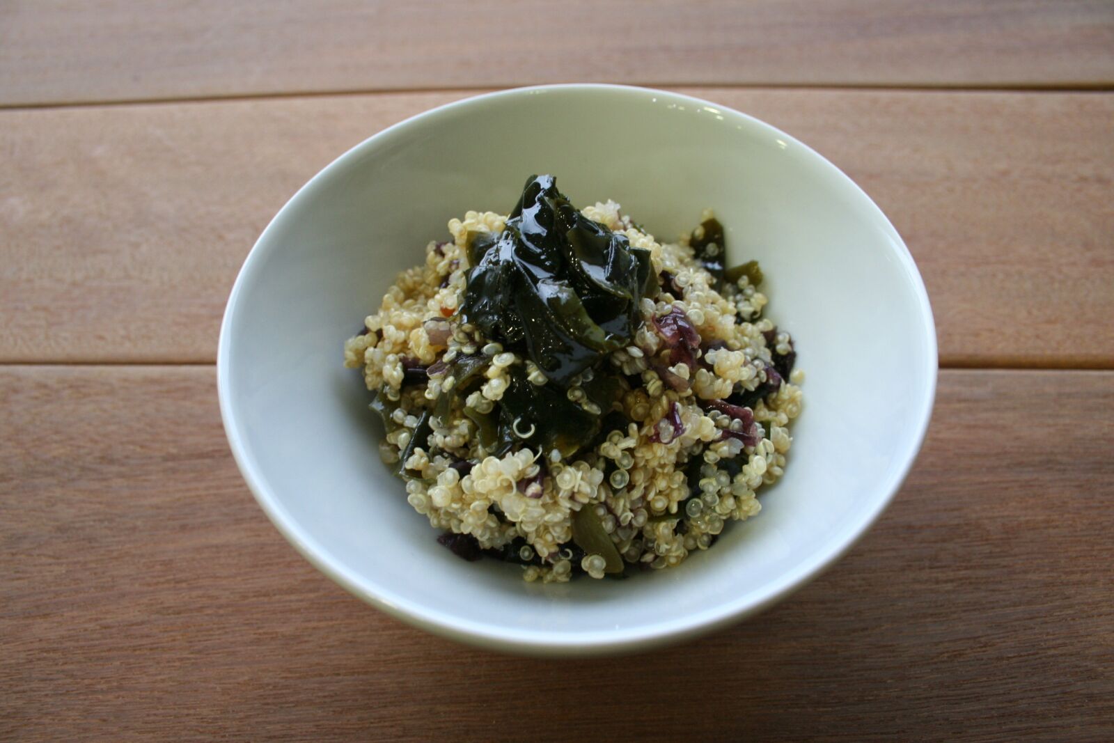 Canon EOS 350D (EOS Digital Rebel XT / EOS Kiss Digital N) sample photo. Quinoa, algae, healthy food photography