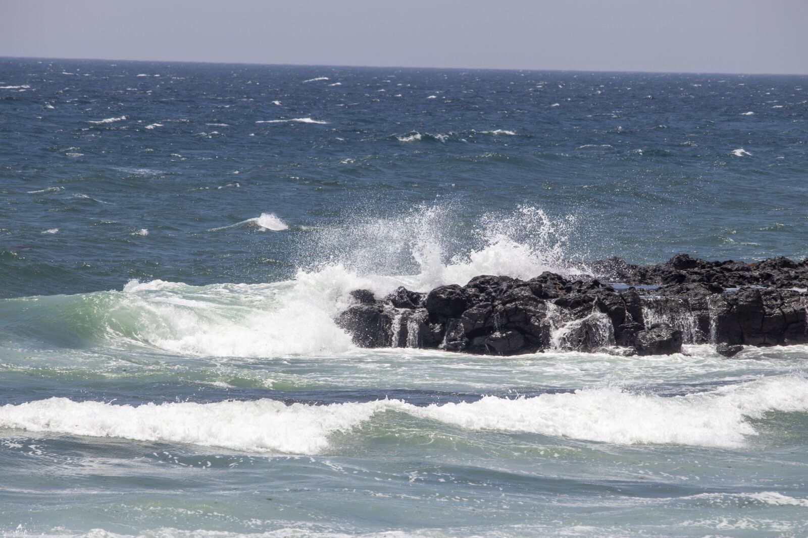 Canon EF-S 55-250mm F4-5.6 IS STM sample photo. Sea, waves, nature photography