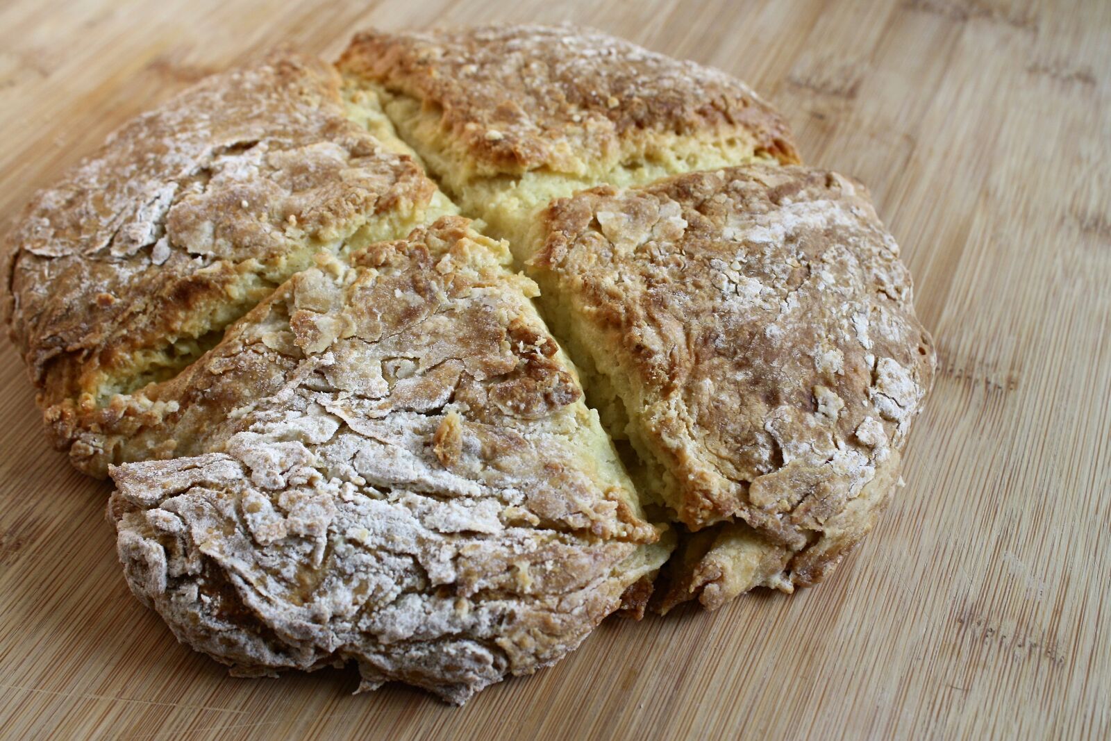 Canon EOS 1000D (EOS Digital Rebel XS / EOS Kiss F) sample photo. Bread, irish soda bread photography