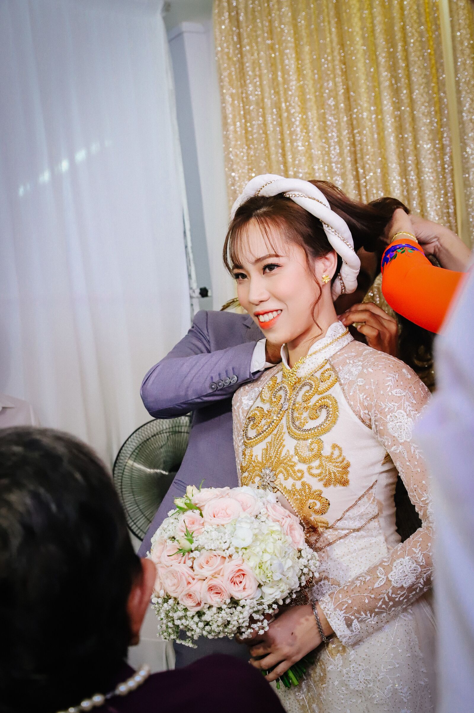 Canon EOS 6D Mark II sample photo. Bride, engagement, pear photography