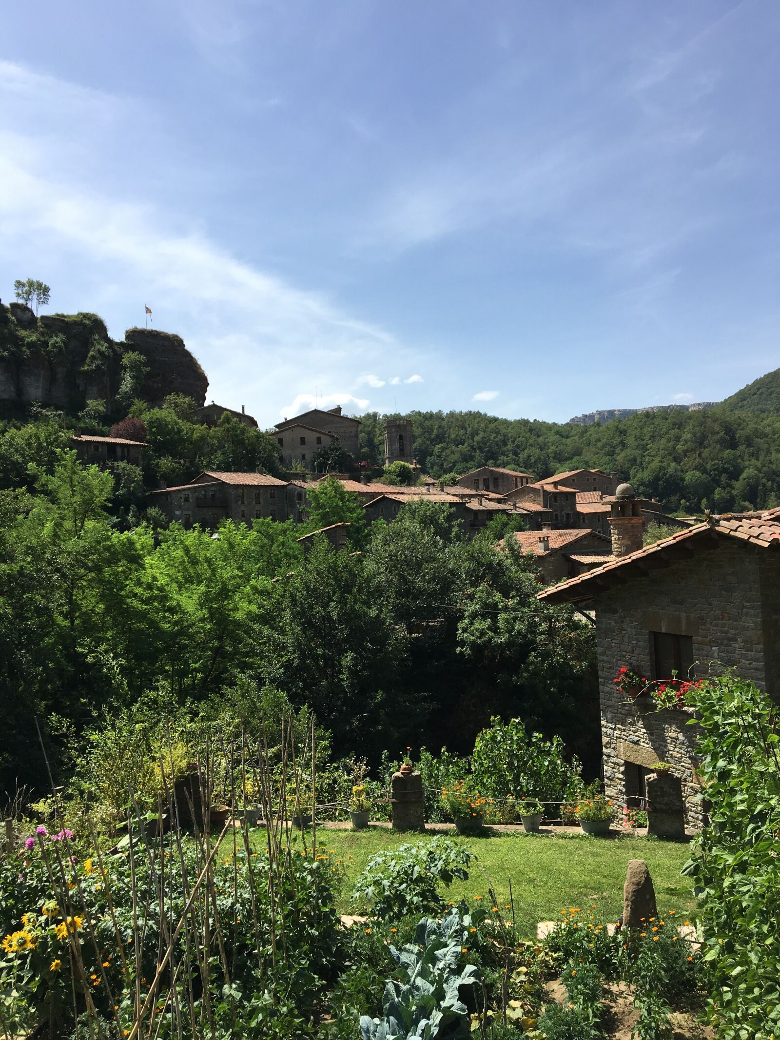 Apple iPhone 6s sample photo. People, green, mountain photography