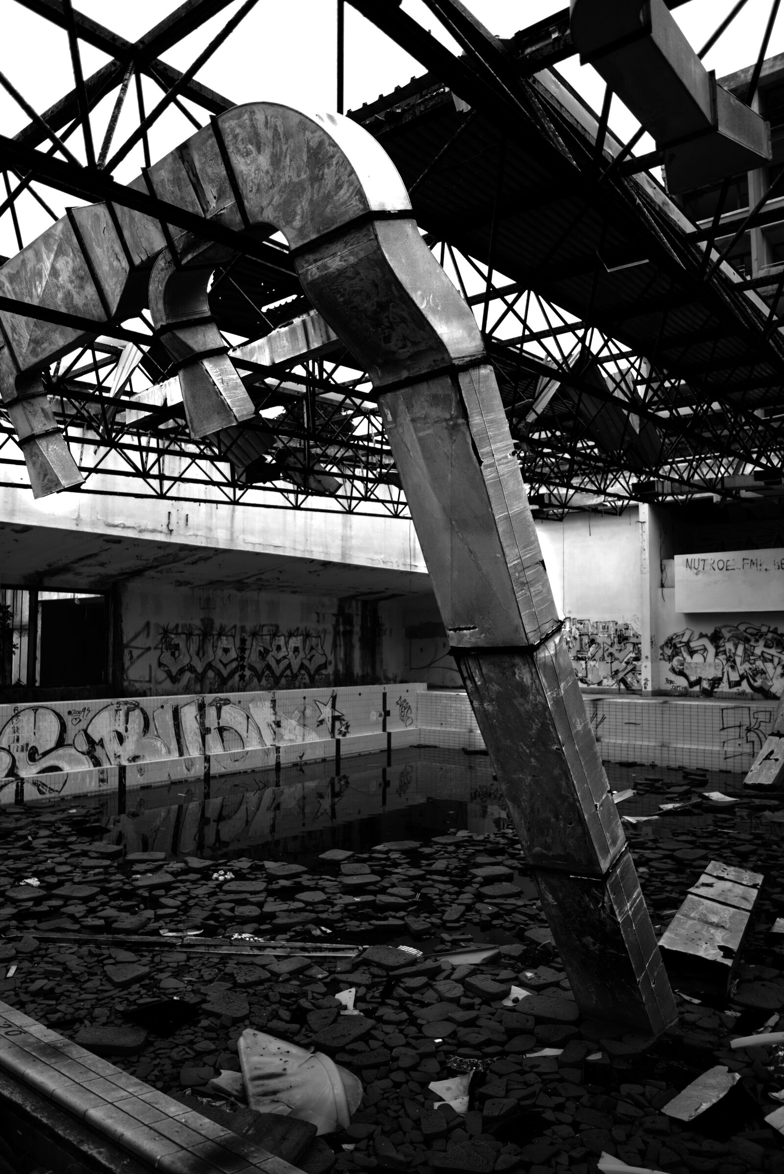 Sigma 16mm F1.4 DC DN | C sample photo. Abandoned, dilapidated, shabby photography