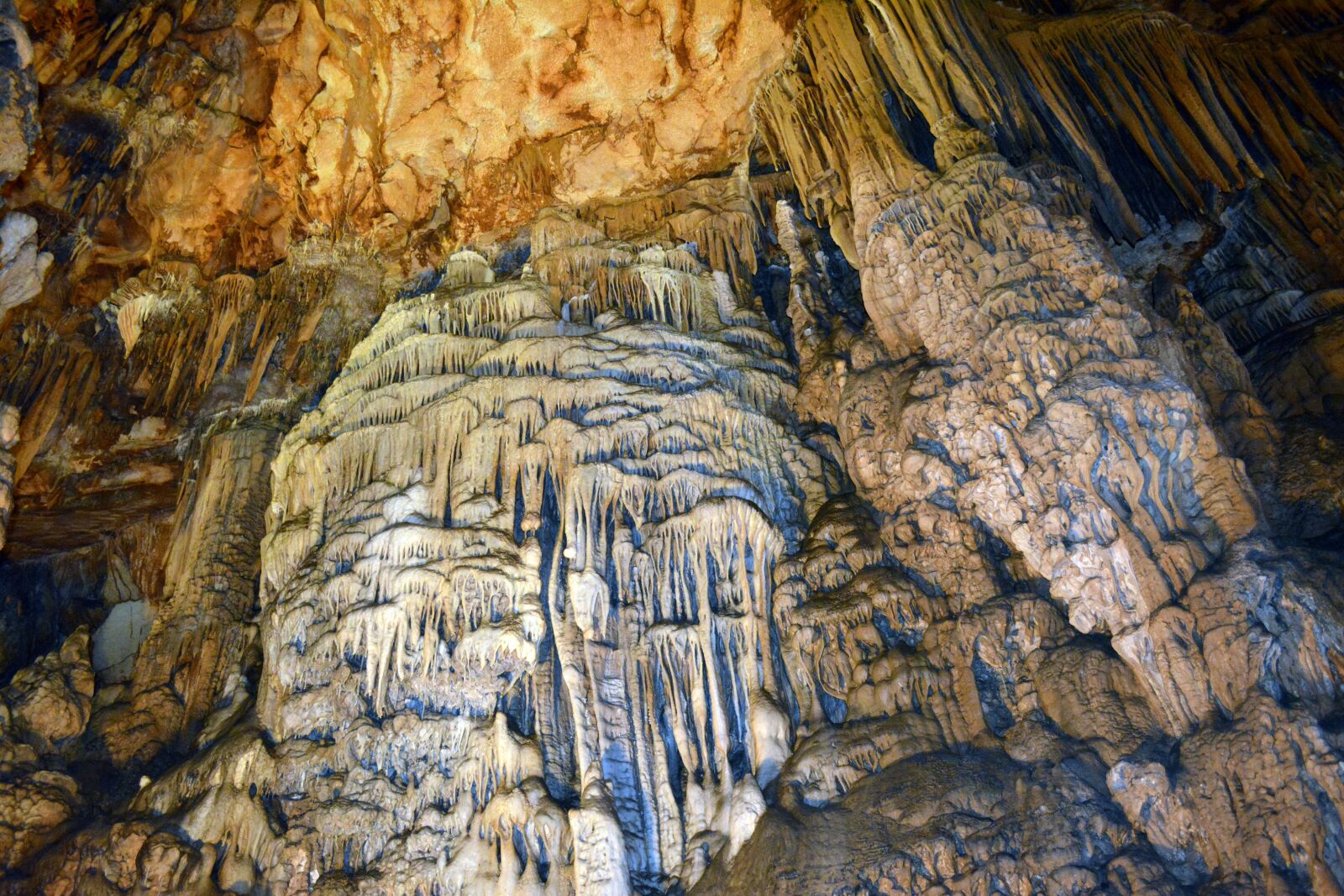 Nikon D5200 sample photo. Cave, underground, heritage photography
