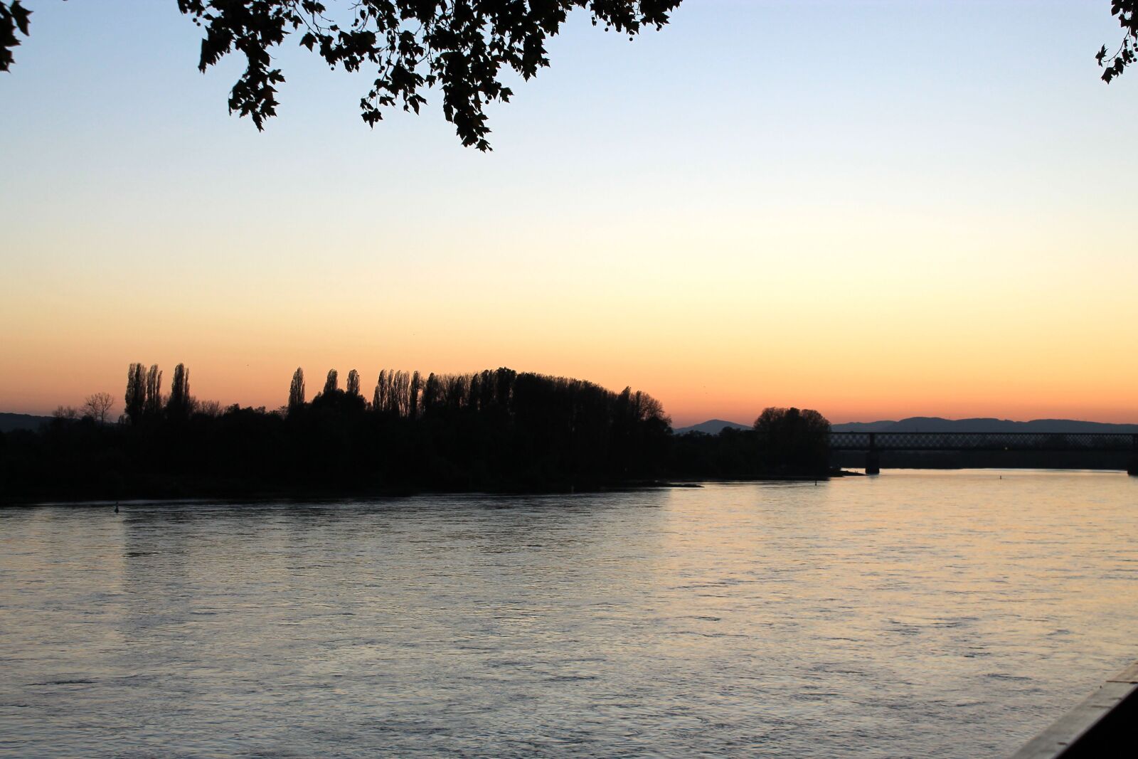 Canon EOS 1100D (EOS Rebel T3 / EOS Kiss X50) sample photo. Rhine, middle rhine, romance photography