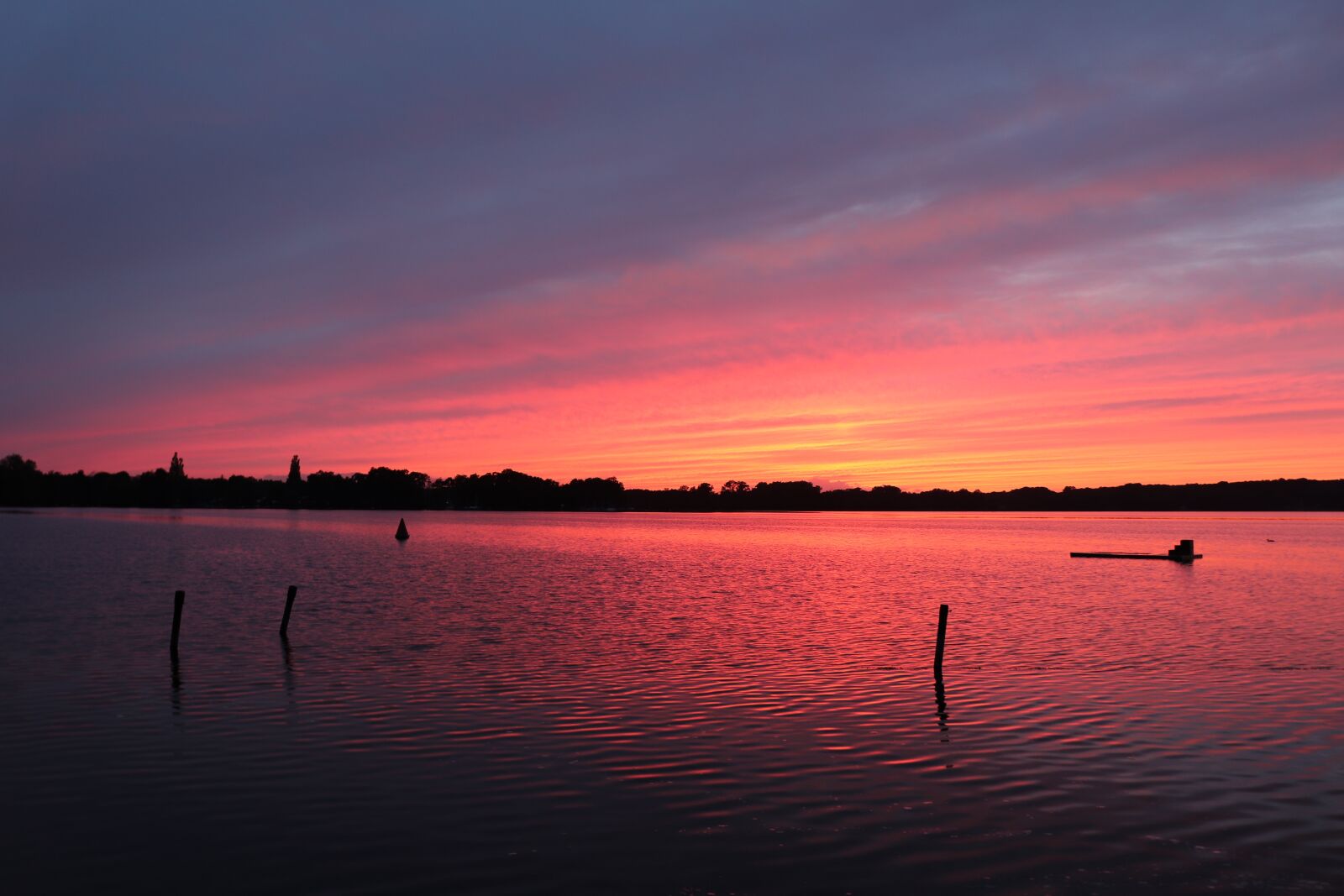 Canon EOS 77D (EOS 9000D / EOS 770D) sample photo. Sunset, lake, nature photography