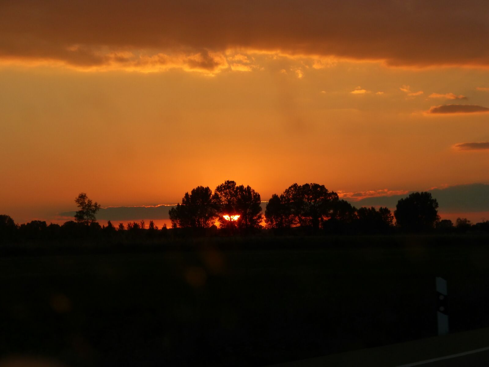 Panasonic Lumix DMC-ZS25 (Lumix DMC-TZ35) sample photo. Sky, red, sunset photography