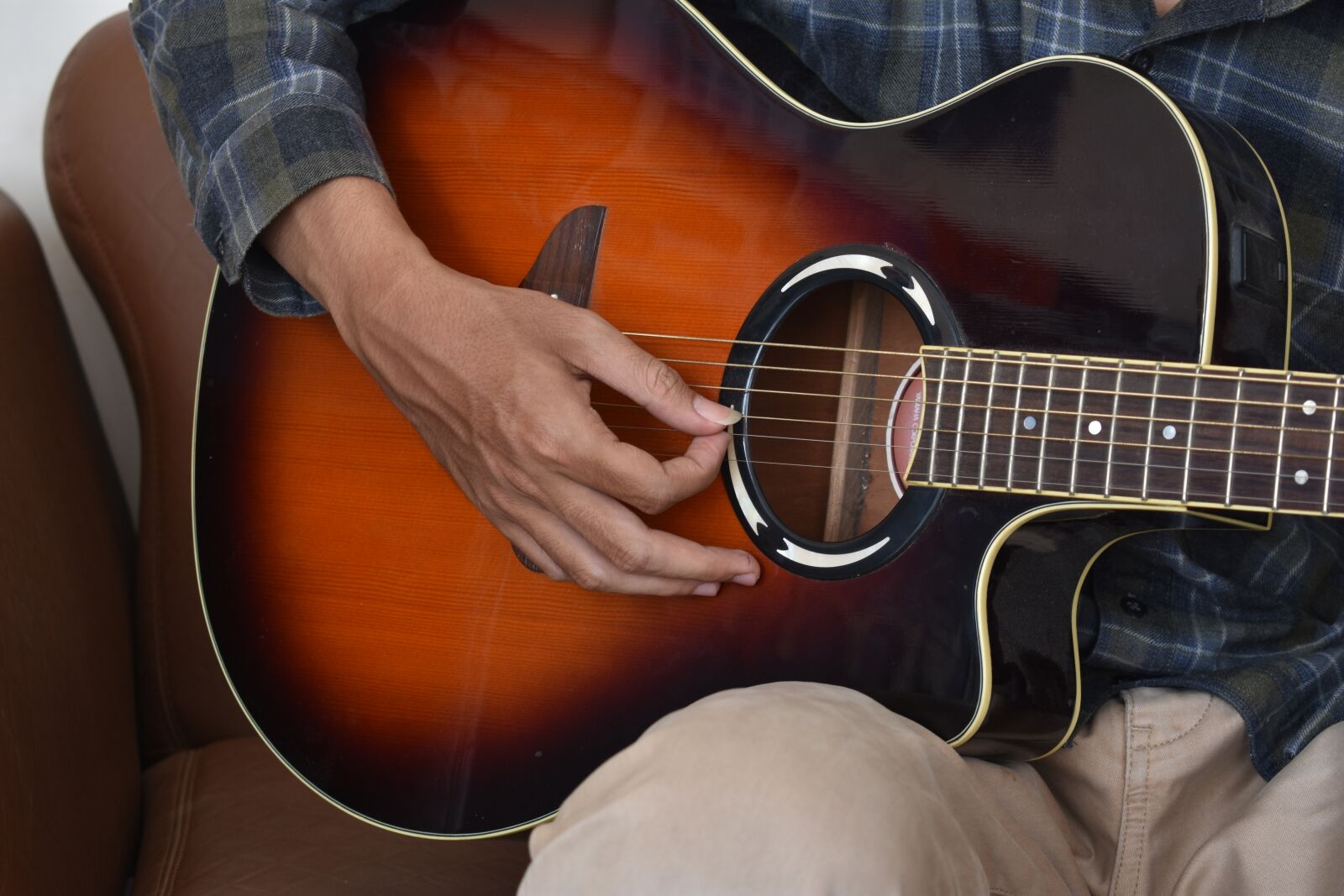 Nikon D3400 sample photo. Guitarist, musician, acoustic photography