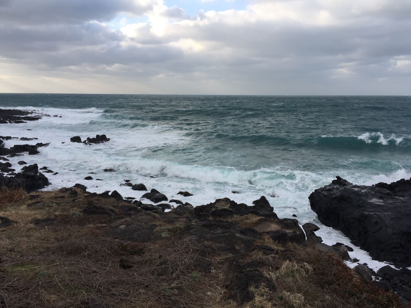 iPhone 6 Plus back camera 4.15mm f/2.2 sample photo. Sky, sea photography