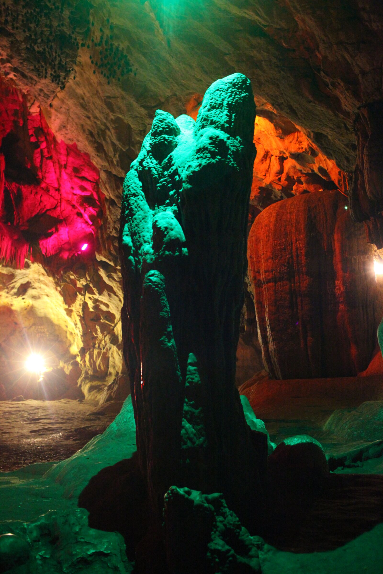 Canon EOS 5D Mark II sample photo. Jelly, cave, secret photography
