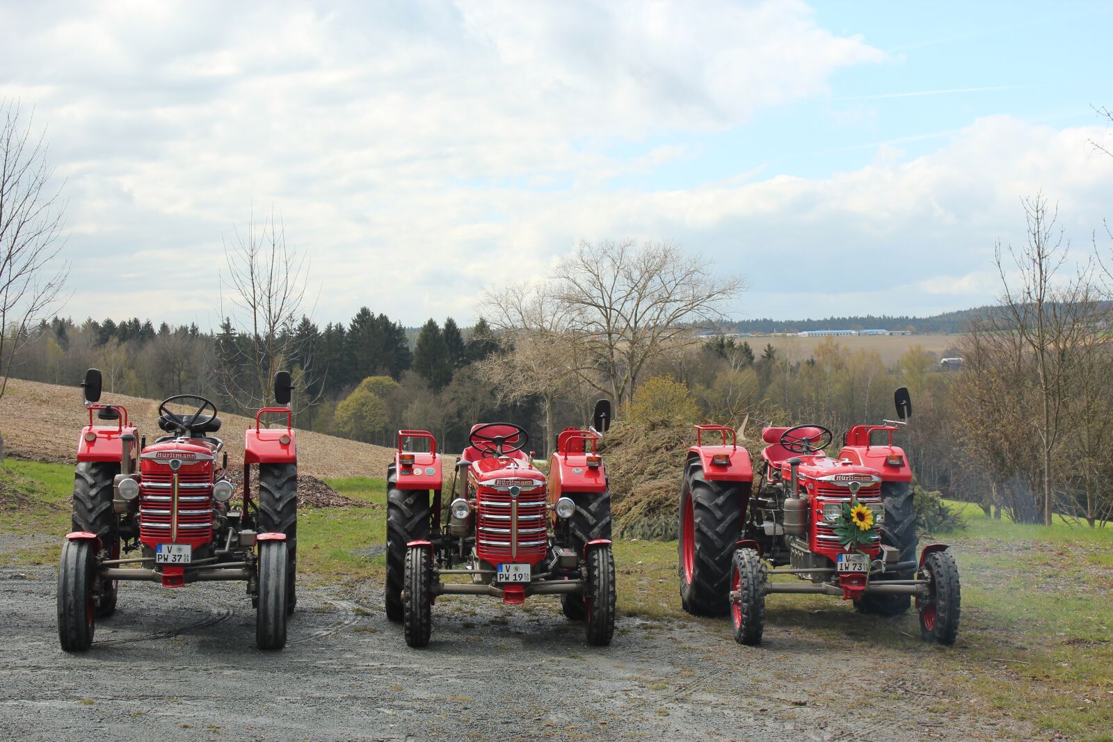 Canon EOS 600D (Rebel EOS T3i / EOS Kiss X5) sample photo. Tractor, technology, machine photography
