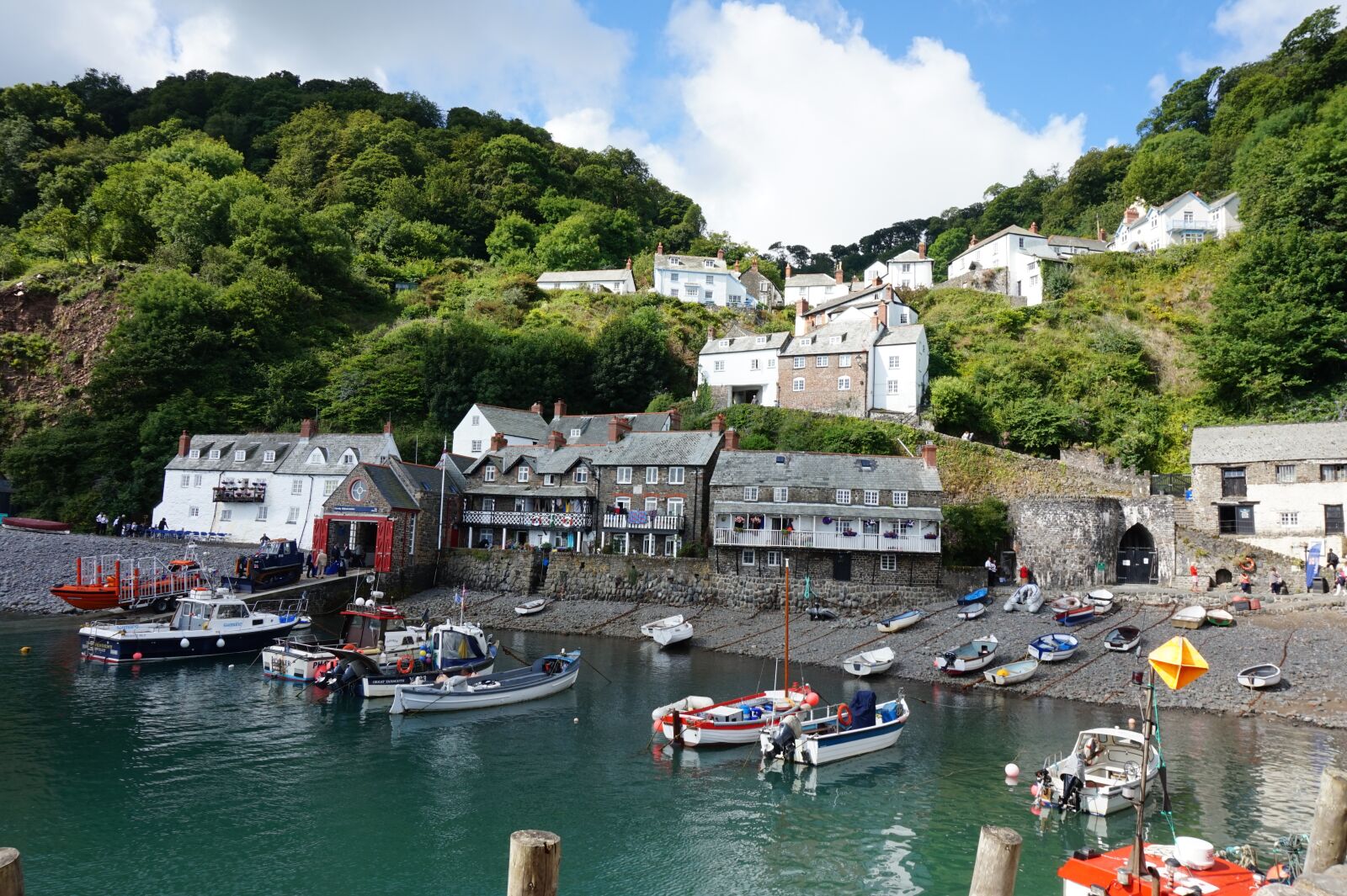 Sony Alpha a5000 (ILCE 5000) sample photo. Sea, village, england photography