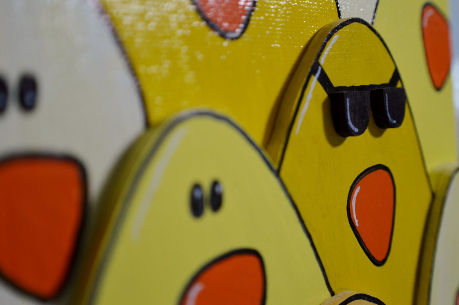 Nikon D3200 sample photo. Chicken, cool, wood photography
